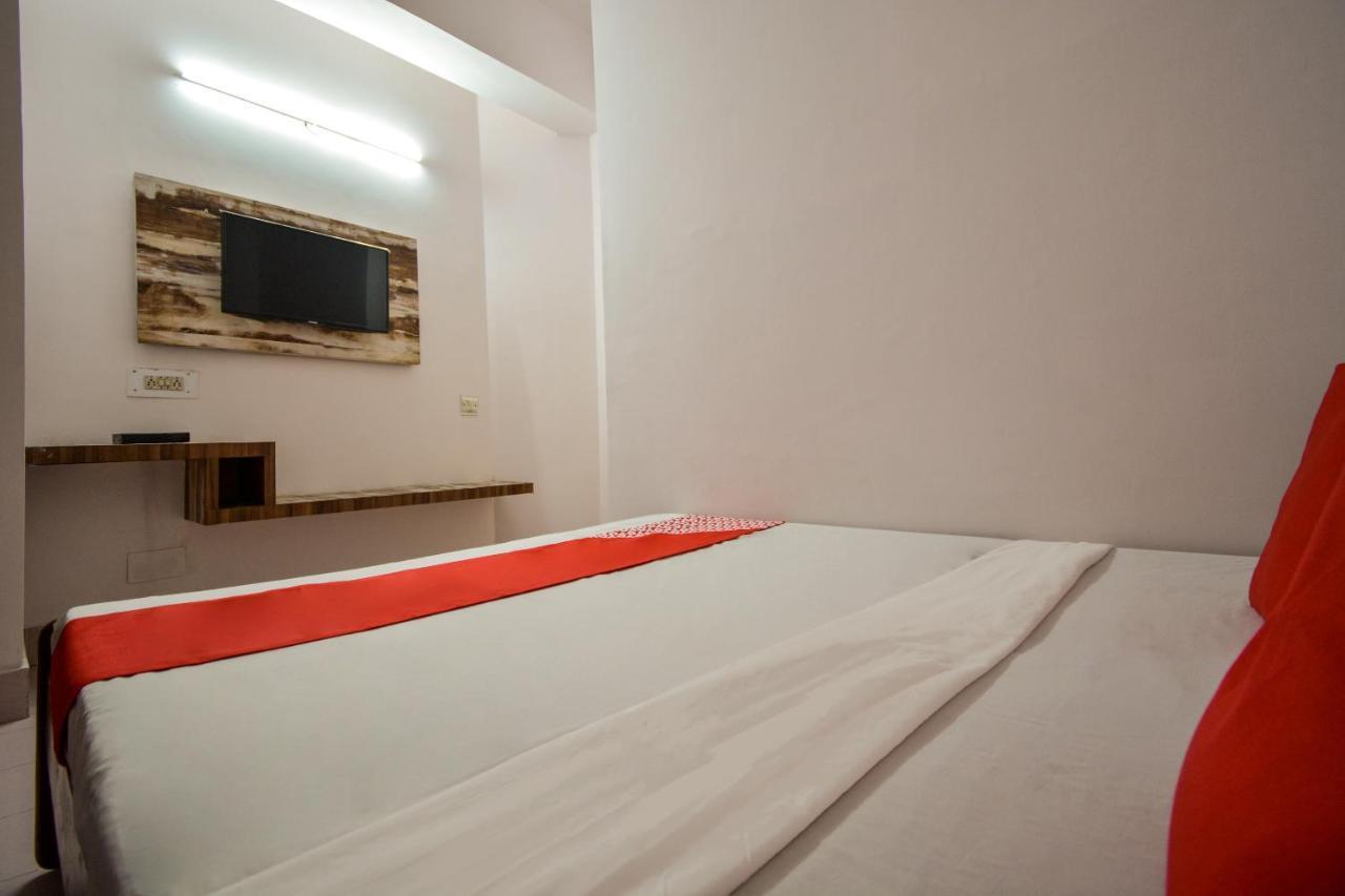 Oyo 46616 Hotel Abhinandan Jind Esterno foto
