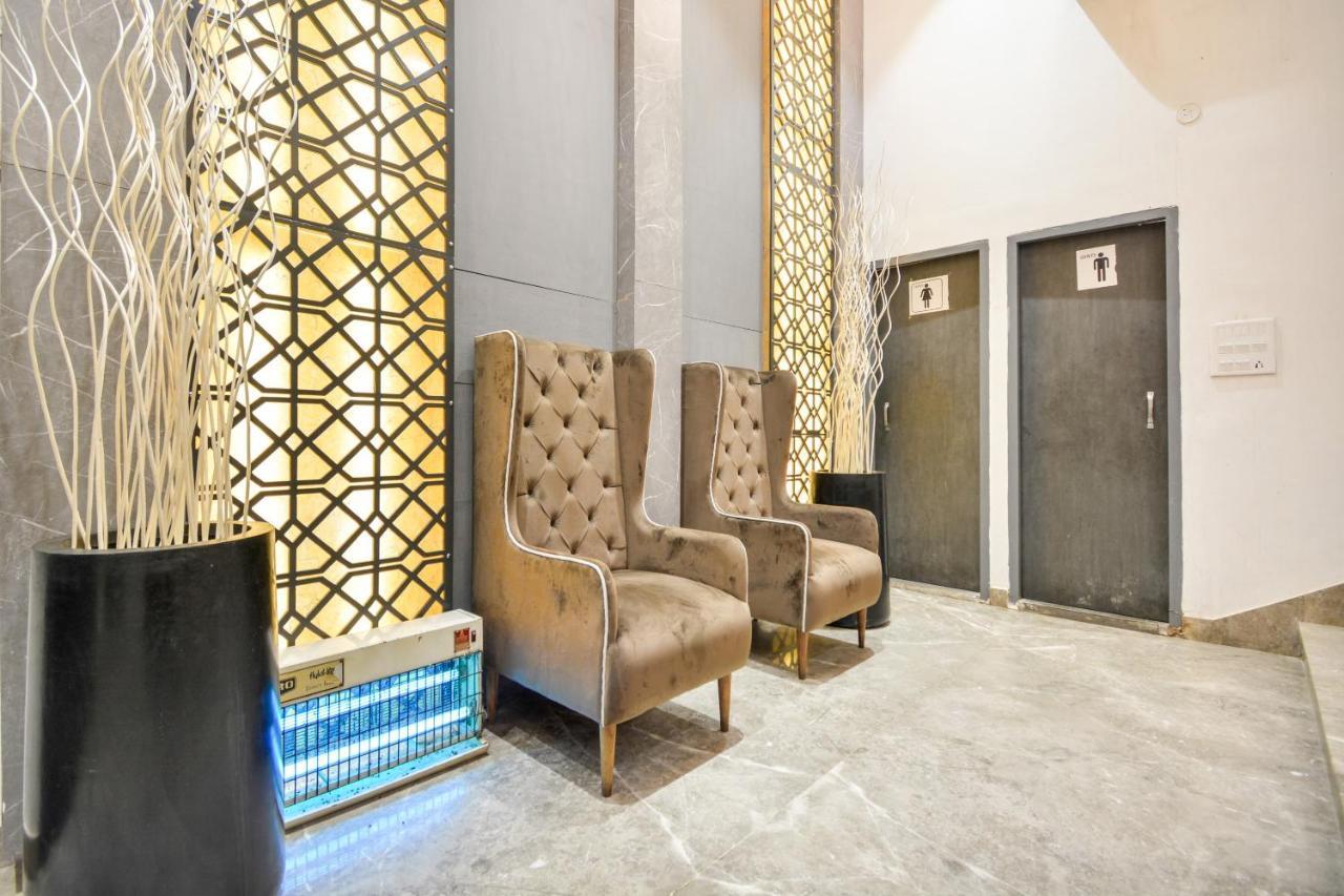 Oyo 46616 Hotel Abhinandan Jind Esterno foto