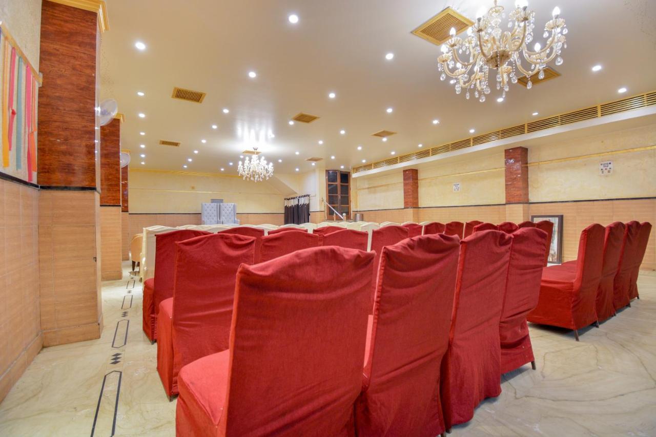 Oyo 46616 Hotel Abhinandan Jind Esterno foto