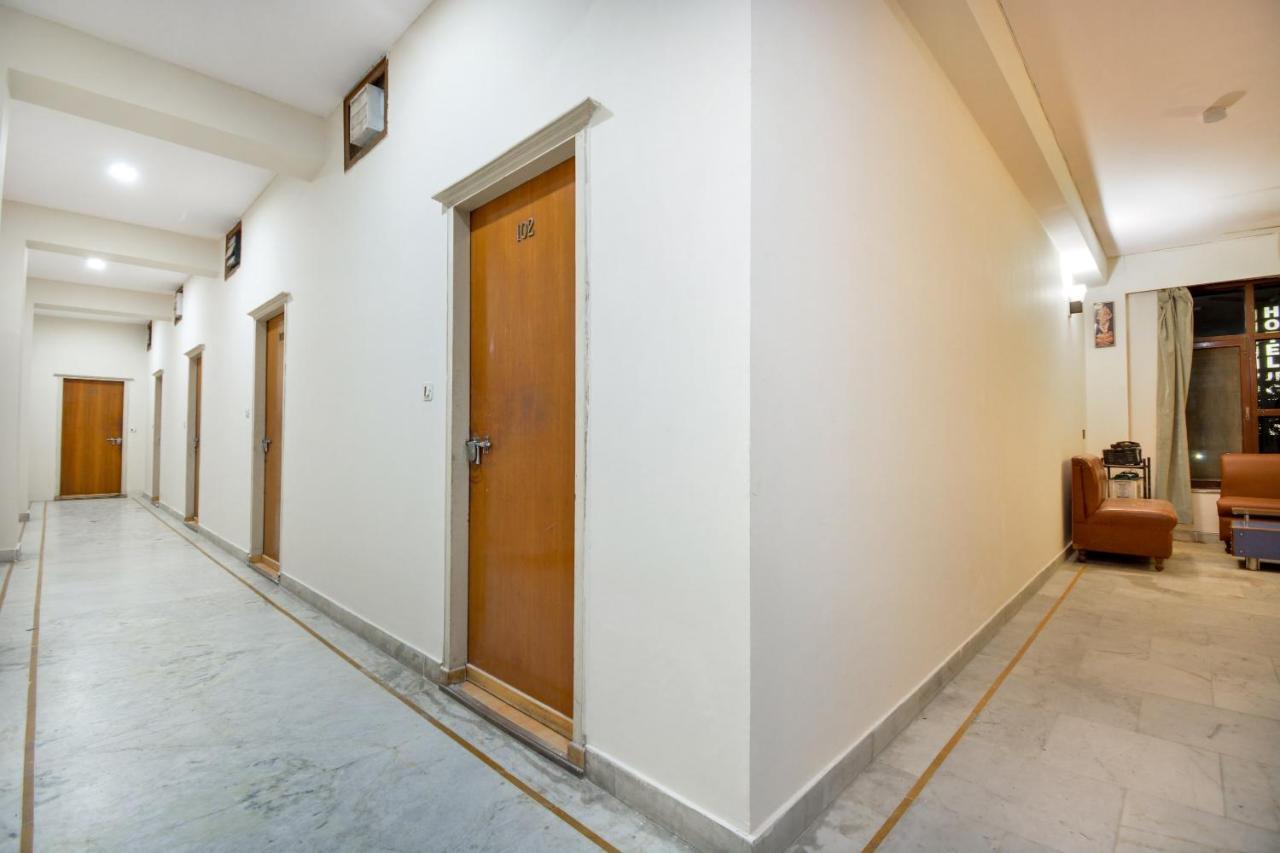 Oyo 46616 Hotel Abhinandan Jind Esterno foto